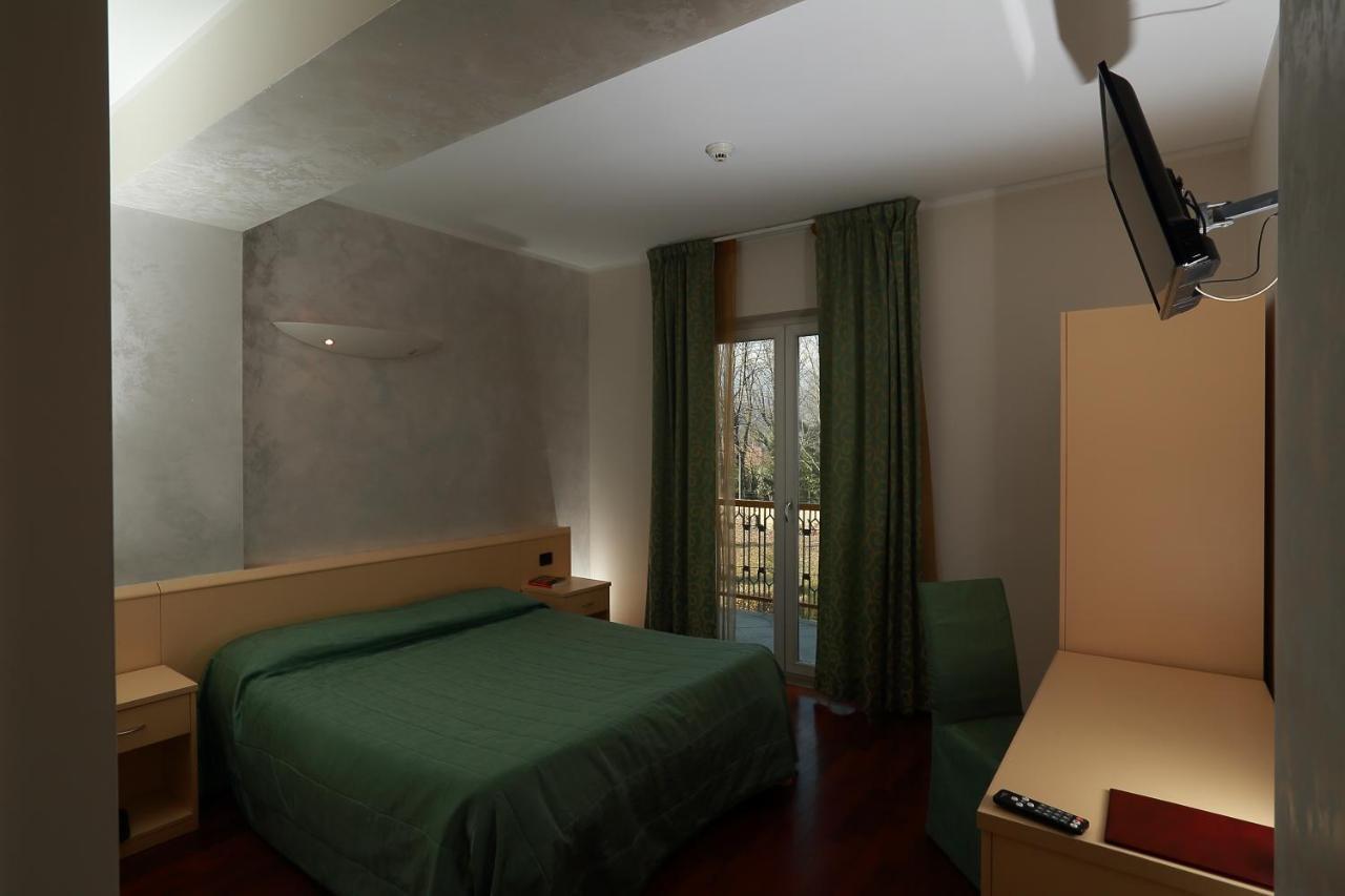 Caprice Hotel Avigliana Bagian luar foto