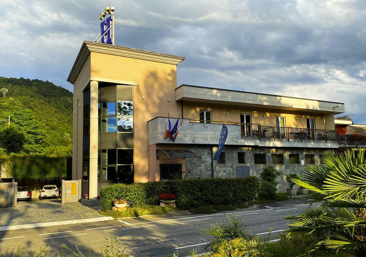 Caprice Hotel Avigliana Bagian luar foto